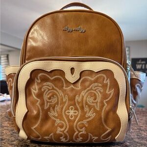 Itzy Ritzy Nash mini